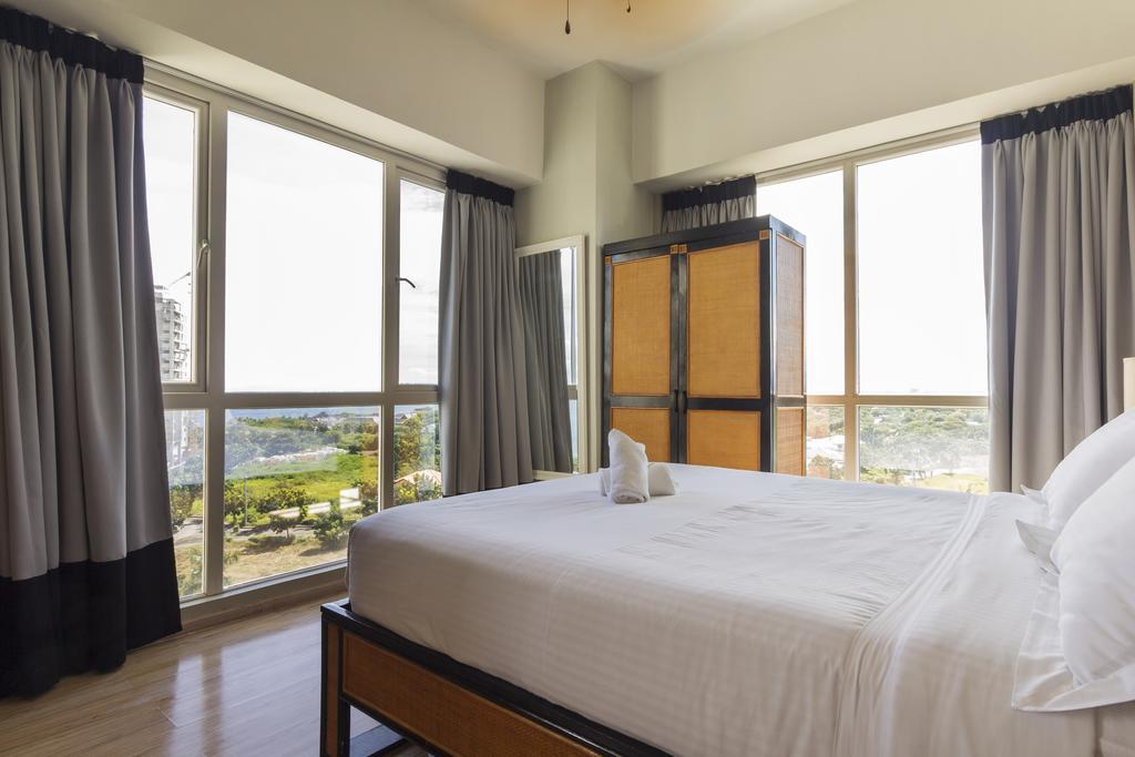 La Mirada Residence , Large 1 Bedroom Condo, Beaches , 3 Pools, Ocean Views, Fast Wifi, Netflix, Breakfast Included Мактан Екстер'єр фото